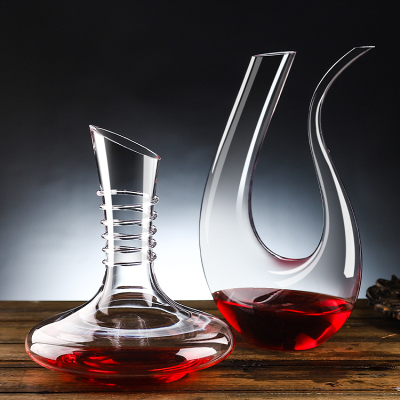 Wine Aerator Pour - เหยือกแก้วคริสตัลสำหรับไวน์แดงสุดหรู พร้อมฝาปิด สำหรับบาร์ในบ้าน ใช้สำหรับรินไวน์